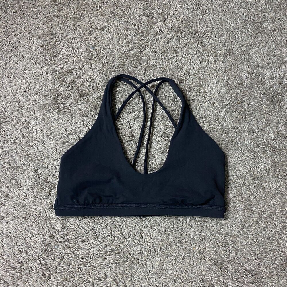 Lululemon Size 6 Nulu Strappy Scoop Neck Bra A B Cup Light Support Black